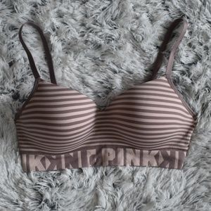 NWOT VS Pink Cool&Comfy Wireless Lightly Lined Bra